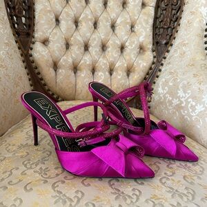 🔥Express Women's Fuchsia Satin Heels